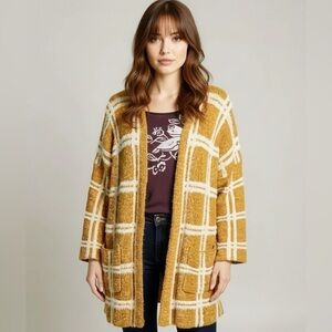 Solitaire Mustard Yellow Blanket Women' Sweater Open Cardigan Size Medium